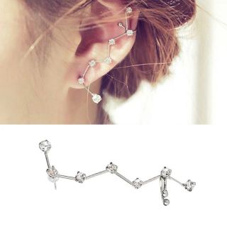 ต่างหูกลุ่มดาว • Constellation Ear cuff