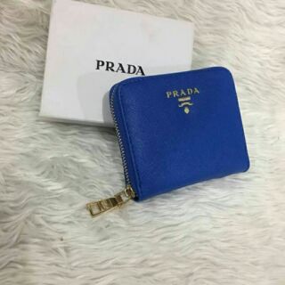 กระเป๋าสตางค์ Prada