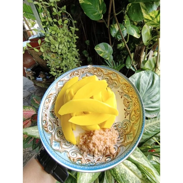 มะม่วงแช่อิ่มน้ำผึ้ง เปรี้ยวกรอบหอมหวานแซ่บอร่อยแถมพริกเกลือทุกออเดอร์