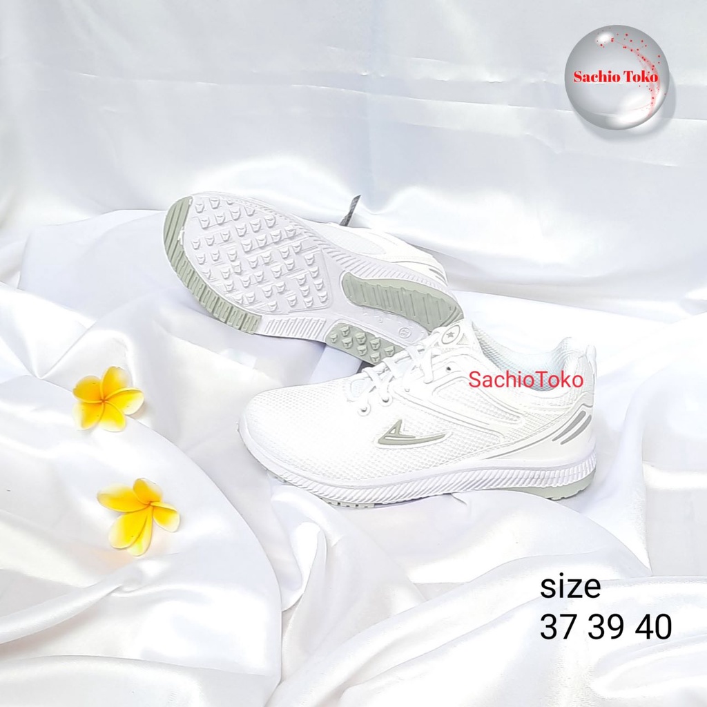 รองเท้าผ้าใบสีขาวผู้หญิง pro att sachio shop