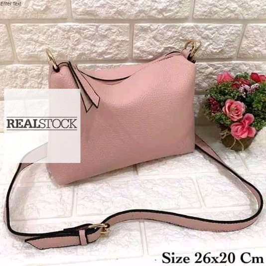 กระเป๋าสะพายข้าง Rummy