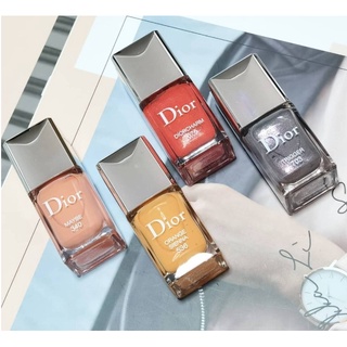 พร้อมส่ง DIOR NAIL มีหลายสีคะ