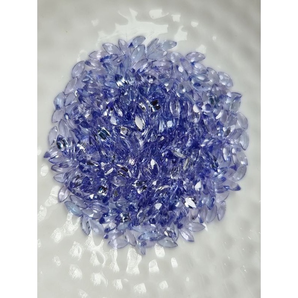 4x2mm. แทนซาไนท์มาคี กะรัตละ 220บาท