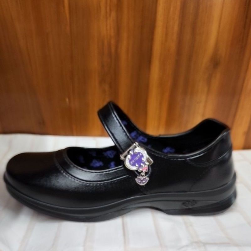 รองเท้านักเรียนหญิง  CATCHA