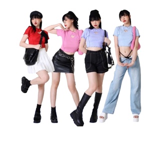 kome.girls กรอกโค้ดลด 40.- ꒰WMVRMV꒱ เสื้อยืดผ้าร่องเจาะหัวใจ รุ่น Blaire Top