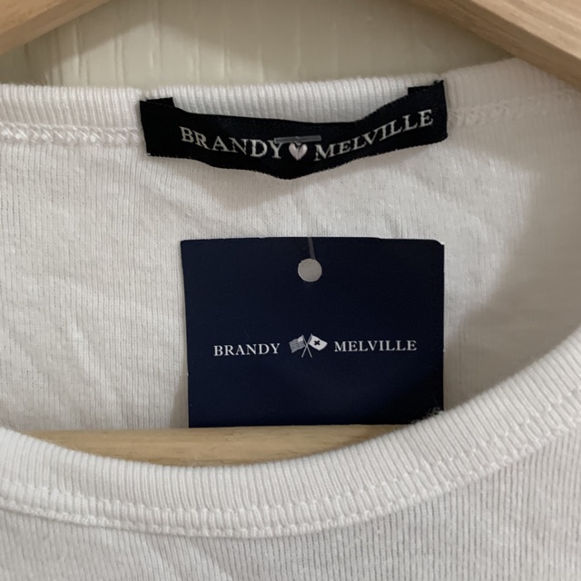 New with tag (พร้อมส่ง) ASHLYN WHISPERING GIRLS TOP Brand Brandy