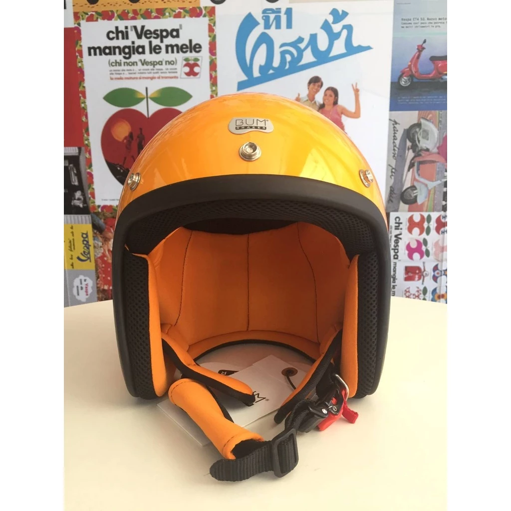หมวกกันน๊อค ยี่ห้อ BUM SHAKER นำเข้าโดย Vespa แท้100% **แชททักเช็คสีและไซส์ก่อนสั่งจะขอบคุณมากค่า** :) thumbnail 5