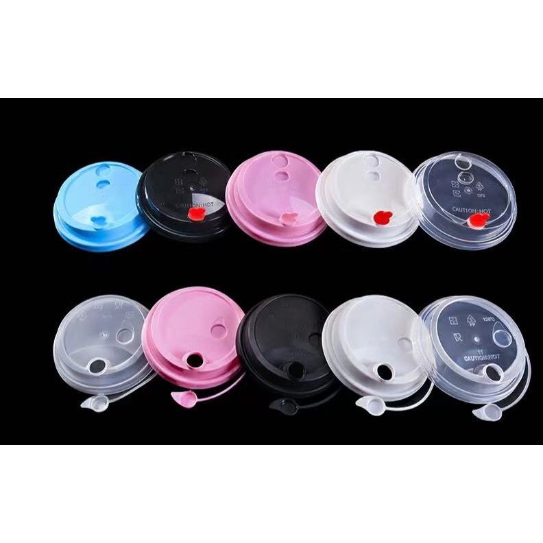 ยกลัง【500ชื้น】ฝาเรียบแข็ง ปิดจุกในตัว【ปากØ90mm】*ฝาอาจจะใช้ร่วมกับแก้วร้านอื่นไม่ได้หรือแก้วบางชนิด*