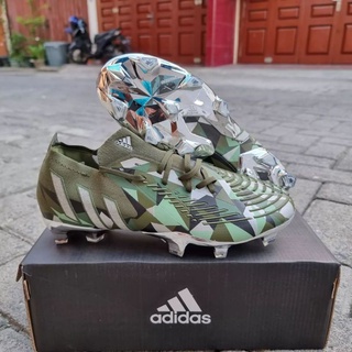 รองเท้าฟุตบอล Adidas Predator EDGE.1