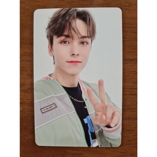 [แท้/พร้อมส่ง​] โฟโต้​การ์ด Photocard เวอร์นอน Vernon Seventeen 2022 Seasons Greetings Outfit of the Day Photo Card