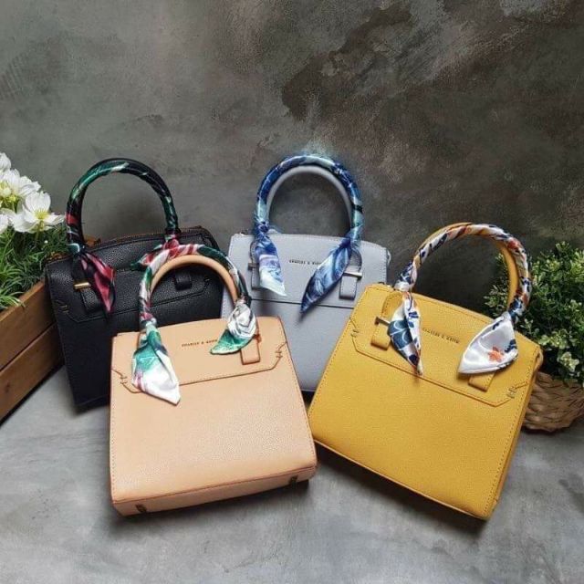 กระเป๋าถือ/สะพายยาว charleskeith