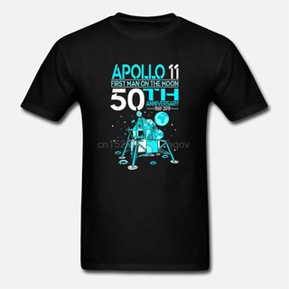 เสื้อยืดผ้าฝ้ายพิมพ์ลายขายดี เสื้อยืดคอกลม ผ้าฝ้าย พิมพ์ลาย Apollo 11 First Man on the Moon Landing 50th Year สําหรับผู้