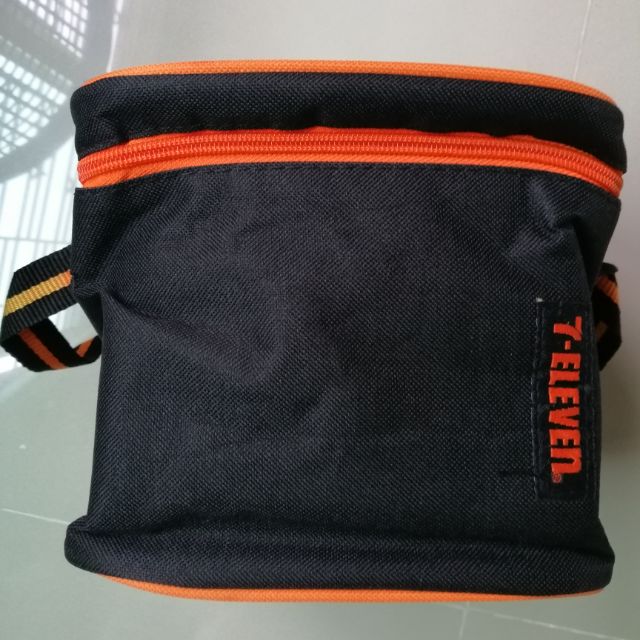 new.. ชุดกล่องข้าว 7-11พร้อมกระเป๋าเก็บความร้อนพร้อมกล่องข้าว