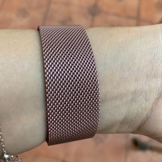 สาย milanese loop rose iwatch series4 ราคา200 บาท