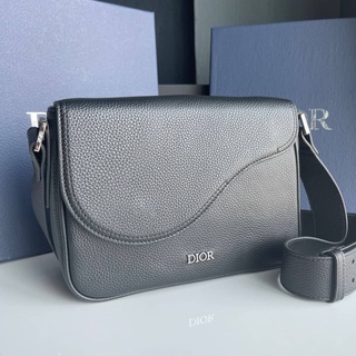 กระเป๋าสะพายข้างผู้ชาย DIOR SADDLE MESSENGER BAG 💛