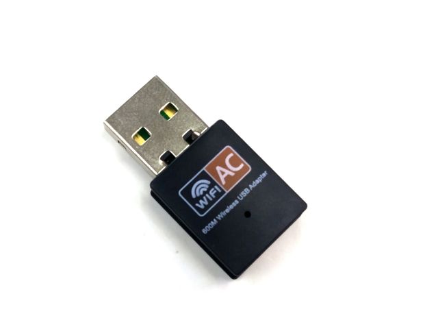 ตัวรับสัญญาณ Wifi 5g 2 ย่านความถี่ 5G/2G Dual Band USB 2.0  WiFi Wireless 600M ไม่มีเสา รับ5G /มีตัวที่มีdiverในตัว
