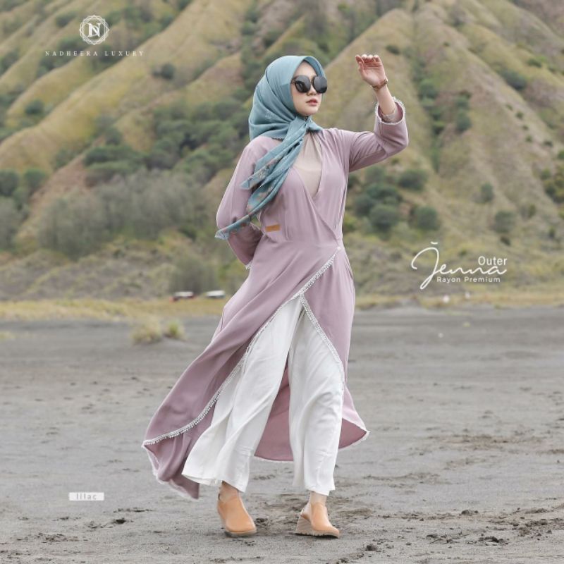 JENNA OUTER โดย NADHEERA LUXURY
