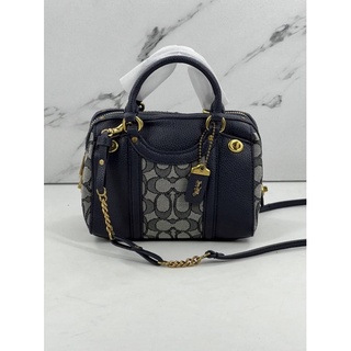 Coach  LARK BAG 19 IN SIGNATURE JACQUARD