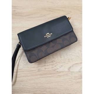 FOLDOVER WRISTLET WITH SIGNATURE CANVAS DETAIL (COACH F78229)