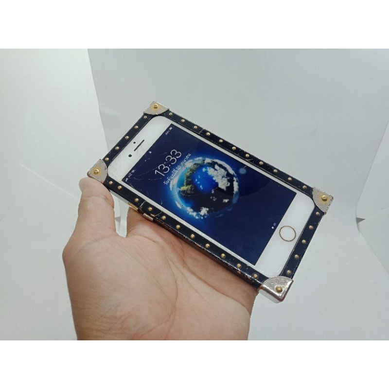 เคสไอโฟน LV แท้ มือสอง