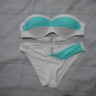 Brand Shein ตะขอหลัง 139 บาท