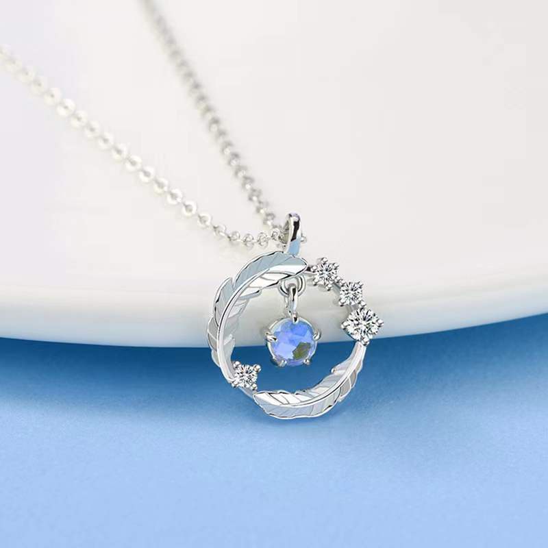 สร้อยคอโซ่เงินแท้ เกรด 925 จี้ขนนก และหินดวงจันทร์ หรูหรา สีสันสดใส เครื่องประดับ สําหรับเด็กผู้หญิง