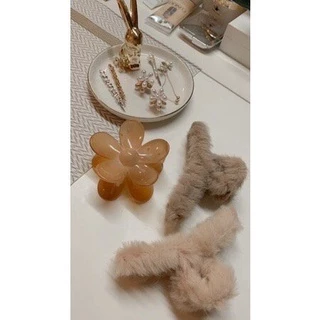 F068 กิ๊บติดผม กิ๊บหนีบผม ผ้ากำมะหยี่ขนนุ่ม สไตล์เกาหลี กิ๊บติดผมน่ารัก 1ชิ้น