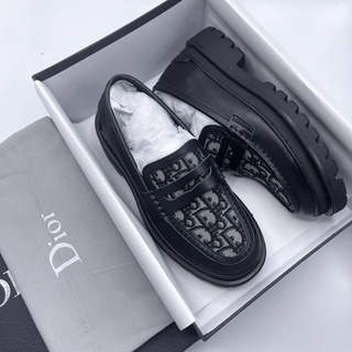 รองเท้าหนัง Dior Explorer Loafers 🌈