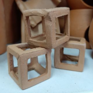 The box ดินเผา ตกเเต่งสวนถาด หรือ ตกเเต่งตู้ปลาเเละอื่นๆ