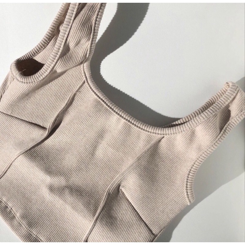 ส่งต่อ Sleepy Murphy Vivian top สีเบจ (ร้านเลิกผลิต)