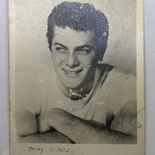 รูปเก่าTONY CURTIS หลังภาพ Little Darling