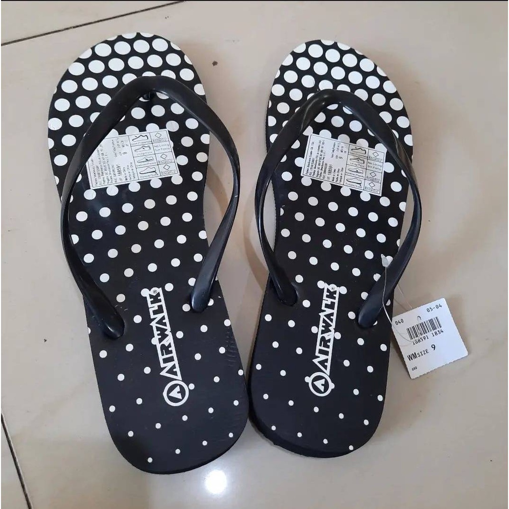 Airwalk [ORI] รองเท้าแตะผู้หญิง Flip Flops GIRLS SANDALS BLACK WHITE POLKADOT