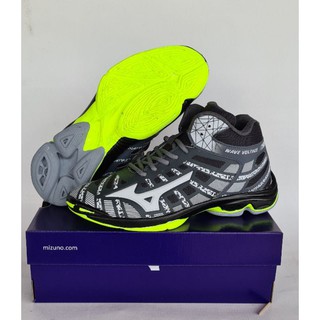 Mizuno รองเท้าผู้ชาย แรงดันไฟฟ้า