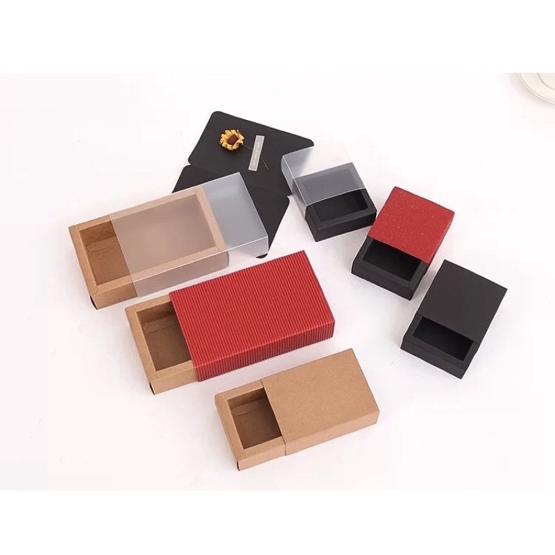 พร้อมส่ง(ขายปลีก ขั้นต่ำ3ใบ) กล่องฝาพลาสติกขุ่น แบบกระดาษ ใส่ของขวัญ ของชำร่วย ของฝาก ขนม คุกกี้