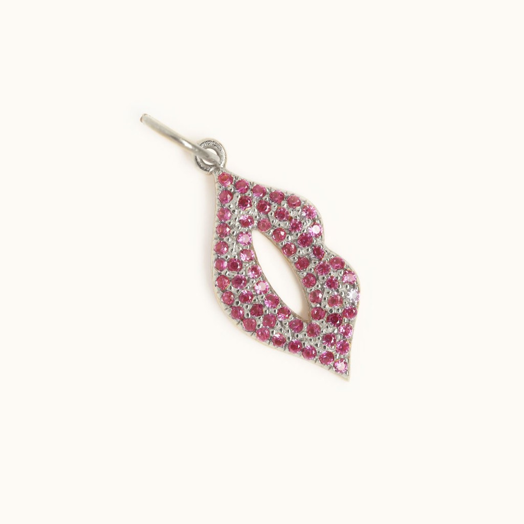 Sweet Kisses Pendant Charm - Sweet Lip Statement Pendant - LOULOROSE