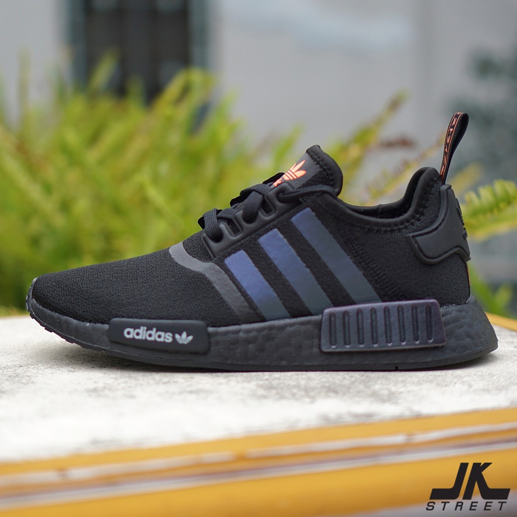 [SOLD OUT] รองเท้า adidas NMD_R1 Reflective Xeno FV8025 ของแท้ ป้ายไทย NMD