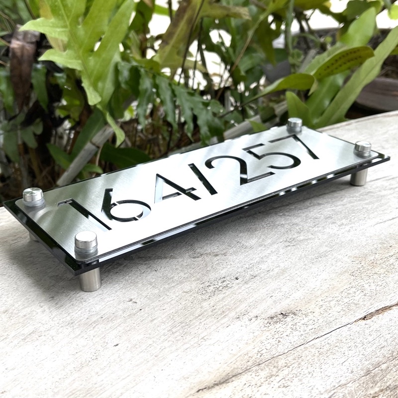 ป้ายบ้านเลขที่ สแตนเลสเกรด304 +อะคิลิคสีดำ ดีไซน์ทันสมัย สไตล์ Lofts รับทำตามแบบ Make to Order(ใส่เลขที่บ้านได้ไม่จำกัด) - รูปที่ 3