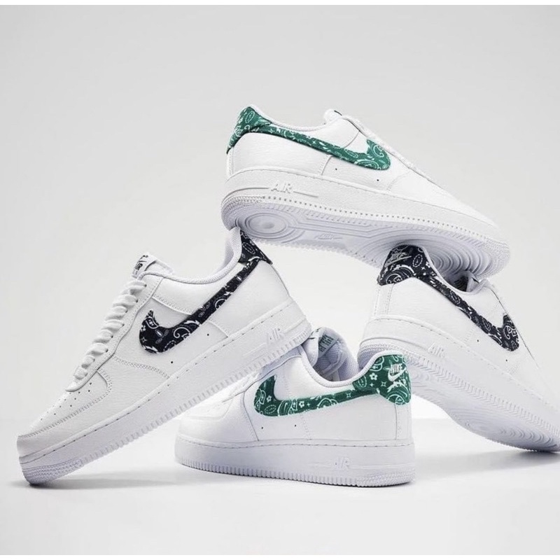 (พร้อมส่ง ของแท้ 100%) NIKE AIR FORCE 1 07 LOW PAISLEY (BLACK&GREEN)