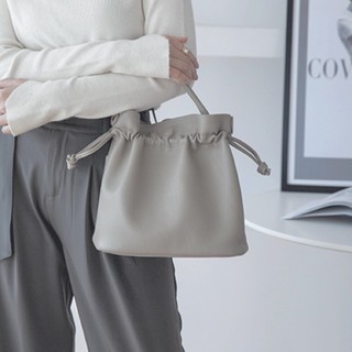 หนังลูกแกะ 🐑 ทรงถัง Bucket Bag