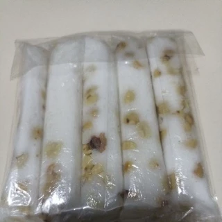 ขนมโบราณ ตังเมใส้ถั่ว 32บาท/แพค