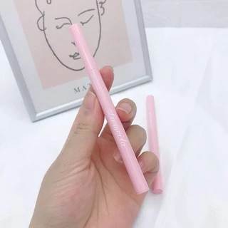 M034 อายไลน์เนอร์ Lameila แบบเมจิก สีดํา กันน้ำติดทน เนื้อนุ่ม เขียนง่าย กันเหงื่อ เส้นสวย คมชัด