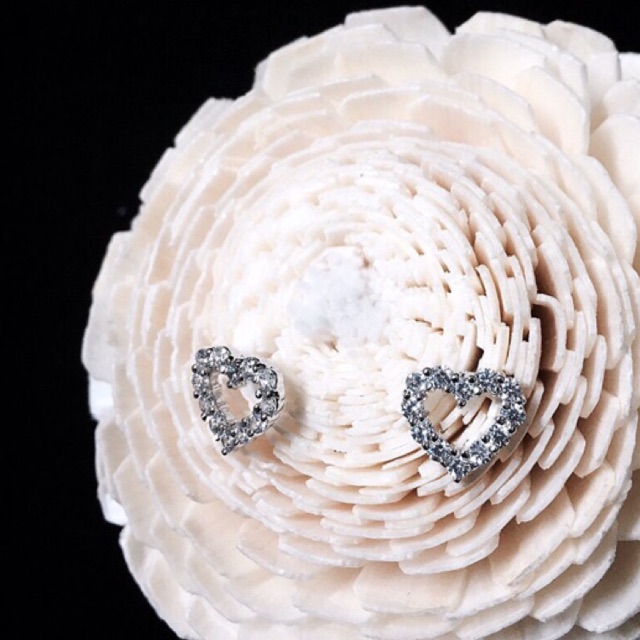 My heart is yours💕