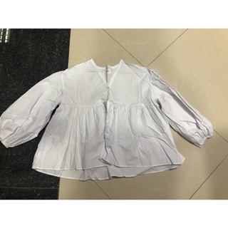 เสื้อสีขาวใส่ได้ถึง xl เลยค่ะ
