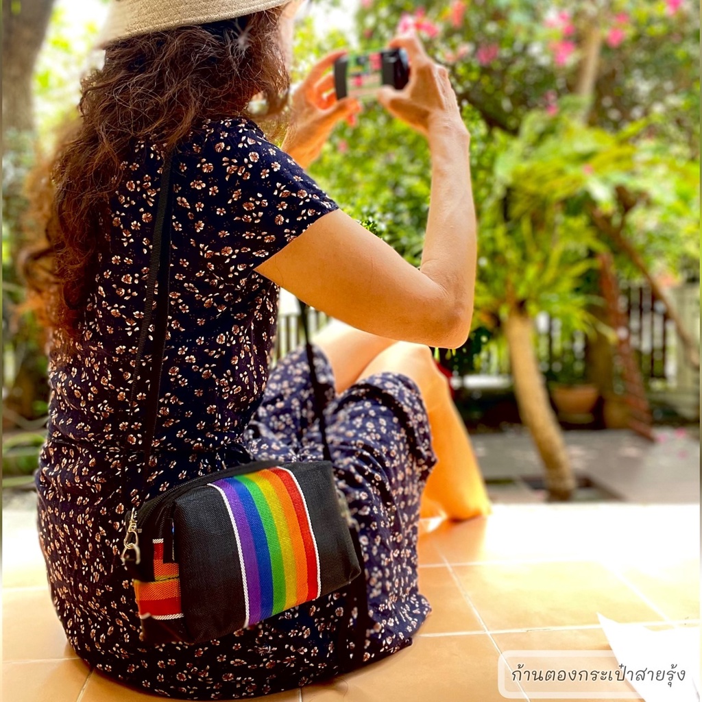 กระเป๋าสายรุ้งสำหรับใส่เครื่องสำอางค์ใส่ของกระจุกกระจุกมีซิปสายสะพาย