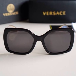 Versace รุ่นนี้ พร้อมส่ง สีดำสีเดียว