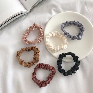 ยางรัดผมผ้าไหมซาติน 6 ชิ้น 6 สี 6BANDCOLOR ใน 1 แพ็คคุ้มสุดๆ!!!
