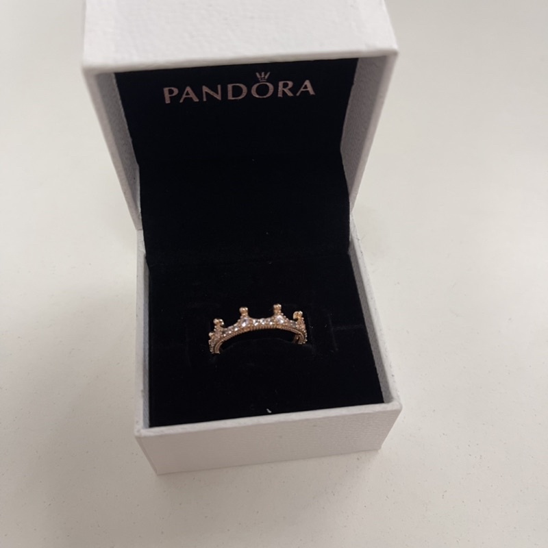 แหวน Pandora ของแท้ 💯⚠️ มือ 2 Pink Sparkling Crown Ring