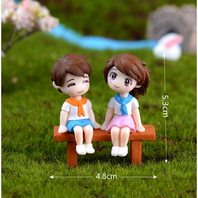 ตุ๊กตาคู่  Mini Crafts Stool Couple Dolls Micro Landscape Miniatures Fairy Garden Decor