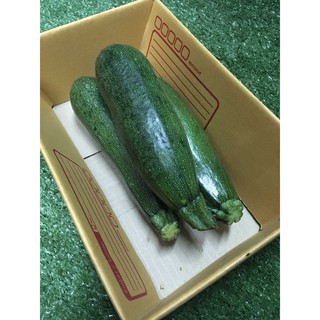 ซูกินีสด 🥒 - แตงญี่ปุ่น ผักผลไม้สด