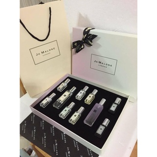 SET JOMALONE LIMITED EDITION  ▪️ 30ml x2 ▪️ 9 ml  x8 ▪️ INBOX ขาย /กล่อง ▪️ ส่ง 2850.-(40) ค่าส่ง100SET JOMALONE LIMITED